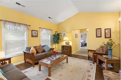 2210 NW Broadway St, Albany, OR 97321 - Photo 9