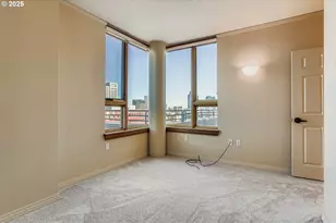 1132 SW 19th Ave, Portland, OR 97205 - Photo 23