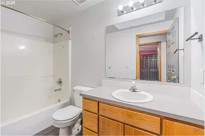 2367 Dorsey Dr, Hubbard, OR 97032 - Photo 33