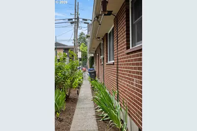 1511 NE Hancock St, Portland, OR 97212 - Photo 25