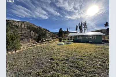 24826 S Hwy 395, Canyon City, OR 97820 - Photo 31