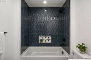 17950 NW Avalon Dr, Portland, OR 97229 - Photo 29