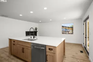 17950 NW Avalon Dr, Portland, OR 97229 - Photo 13