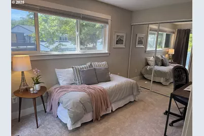 1630 NW Eastbrook Ct, Beaverton, OR 97006 - Photo 17