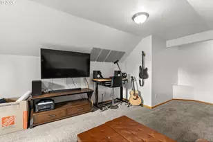 1880 Manihi Dr, Eugene, OR 97404 - Photo 23
