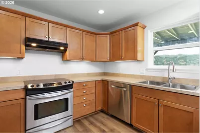 179 Rainbow Ridge Ave, Roseburg, OR 97471 - Photo 7