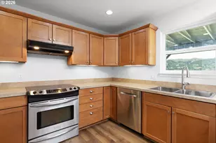 179 Rainbow Ridge Ave, Roseburg, OR 97471 - Photo 7