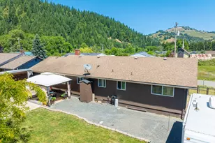 321 W Date St, Powers, OR 97466 - Photo 27