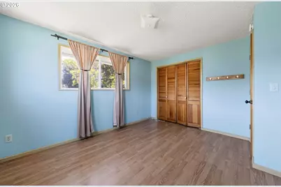 321 W Date St, Powers, OR 97466 - Photo 15