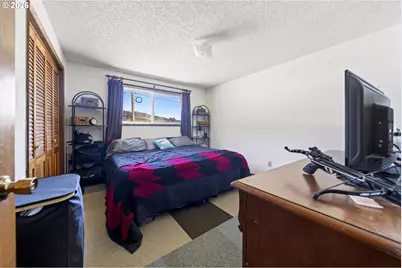 321 W Date St, Powers, OR 97466 - Photo 23