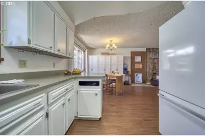 321 W Date St, Powers, OR 97466 - Photo 11