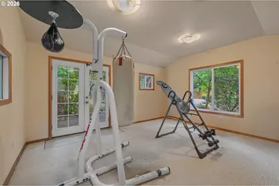 3008 SW Wilbard St, Portland, OR 97219 - Photo 41