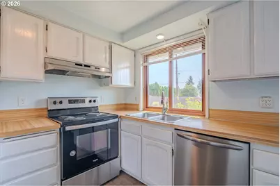 1803 NW 100th St, Vancouver, WA 98685 - Photo 7