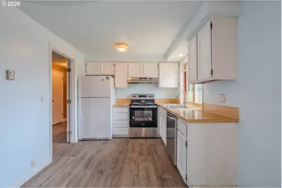 1803 NW 100th St, Vancouver, WA 98685 - Photo 9