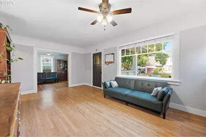 1890 Cottage St, Salem, OR 97301 - Photo 5