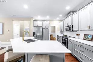 3499 NW 112th Pl, Portland, OR 97229 - Photo 13
