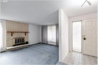 575 Collins Crest, Gladstone, OR 97027 - Photo 5