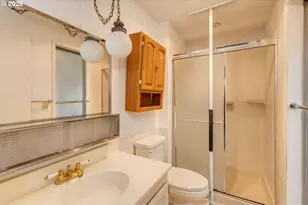 575 Collins Crest, Gladstone, OR 97027 - Photo 17