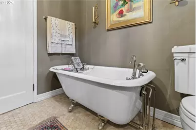 17332 Lake Haven Dr, Lake Oswego, OR 97035 - Photo 27