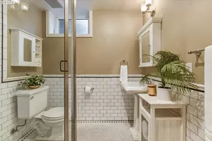 17332 Lake Haven Dr, Lake Oswego, OR 97035 - Photo 43