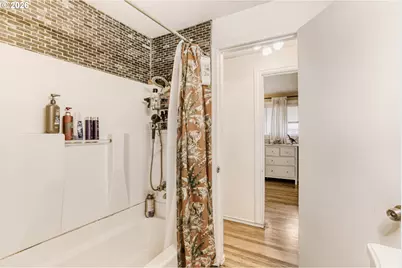 804 SE 176th Pl, Portland, OR 97233 - Photo 23