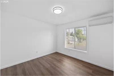 512 NW Cecil Ave, Roseburg, OR 97470 - Photo 15