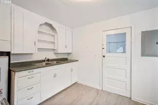 1158 10th Ave, Longview, WA 98632 - Photo 11