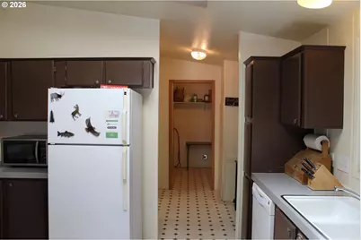 204 Trout Loop, Roseburg, OR 97471 - Photo 11
