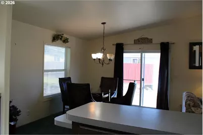 204 Trout Loop, Roseburg, OR 97471 - Photo 7