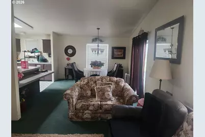 204 Trout Loop, Roseburg, OR 97471 - Photo 7