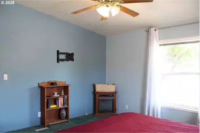 204 Trout Loop, Roseburg, OR 97471 - Photo 17