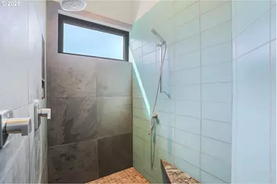 3939 N Marine Dr #12, Portland, OR 97217 - Photo 39