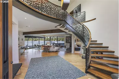 3939 N Marine Dr #12, Portland, OR 97217 - Photo 9