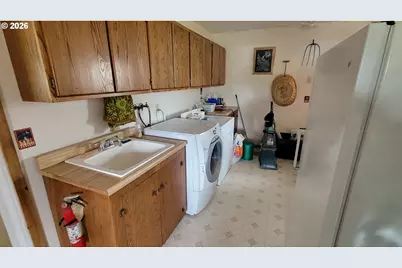 298 Main St, Monument, OR 97864 - Photo 11