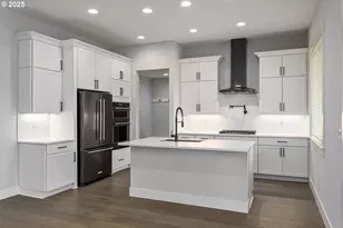 15204 S E Towers Ter, Milwaukie, OR 97267 - Photo 9