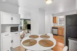 6919 N Leavitt Ave, Portland, OR 97203 - Photo 9