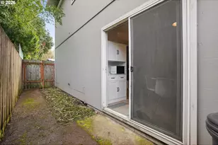 6919 N Leavitt Ave, Portland, OR 97203 - Photo 23