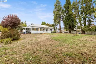 2414 Brockway Rd, Winston, OR 97496 - Photo 17