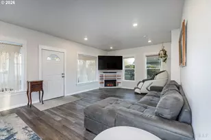 169 N Vernonia Rd, Saint Helens, OR 97051 - Photo 5