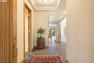 6126 S Riverpoint Ln, Portland, OR 97239 - Photo 3