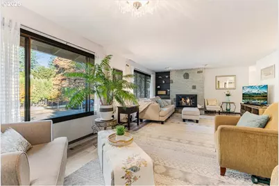 15120 SE Franklin St, Portland, OR 97236 - Photo 7