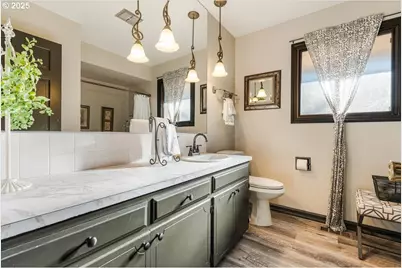 15120 SE Franklin St, Portland, OR 97236 - Photo 19