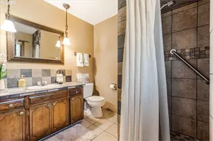 15120 SE Franklin St, Portland, OR 97236 - Photo 25