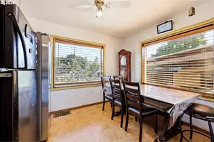 14144 SE Powell Blvd, Portland, OR 97236 - Photo 15