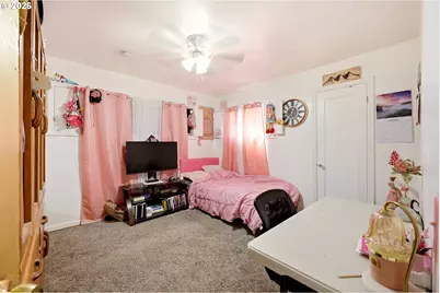 14144 SE Powell Blvd, Portland, OR 97236 - Photo 17