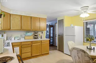 21100 NE Sandy Blvd, Fairview, OR 97024 - Photo 9