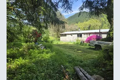 10195 Sweet Creek Rd, Mapleton, OR 97453 - Photo 11