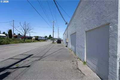 155 Kruse Ave, Coos Bay, OR 97420 - Photo 9