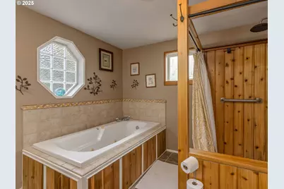 1833 D St, Forest Grove, OR 97116 - Photo 25