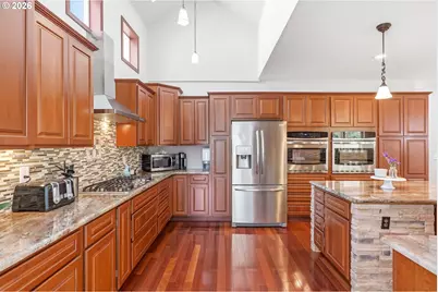 30777 SW Kensington Dr, Wilsonville, OR 97070 - Photo 9